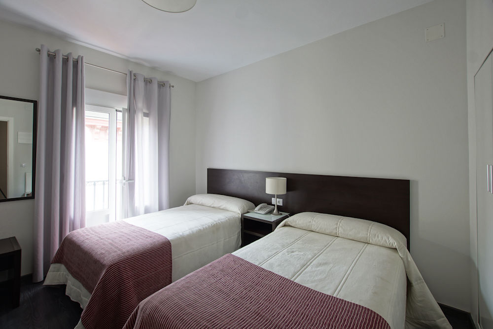 Hotel Madrid De Sevilla Εξωτερικό φωτογραφία